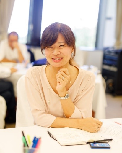 非合理な世の中を、自身の軸を持ってリードする